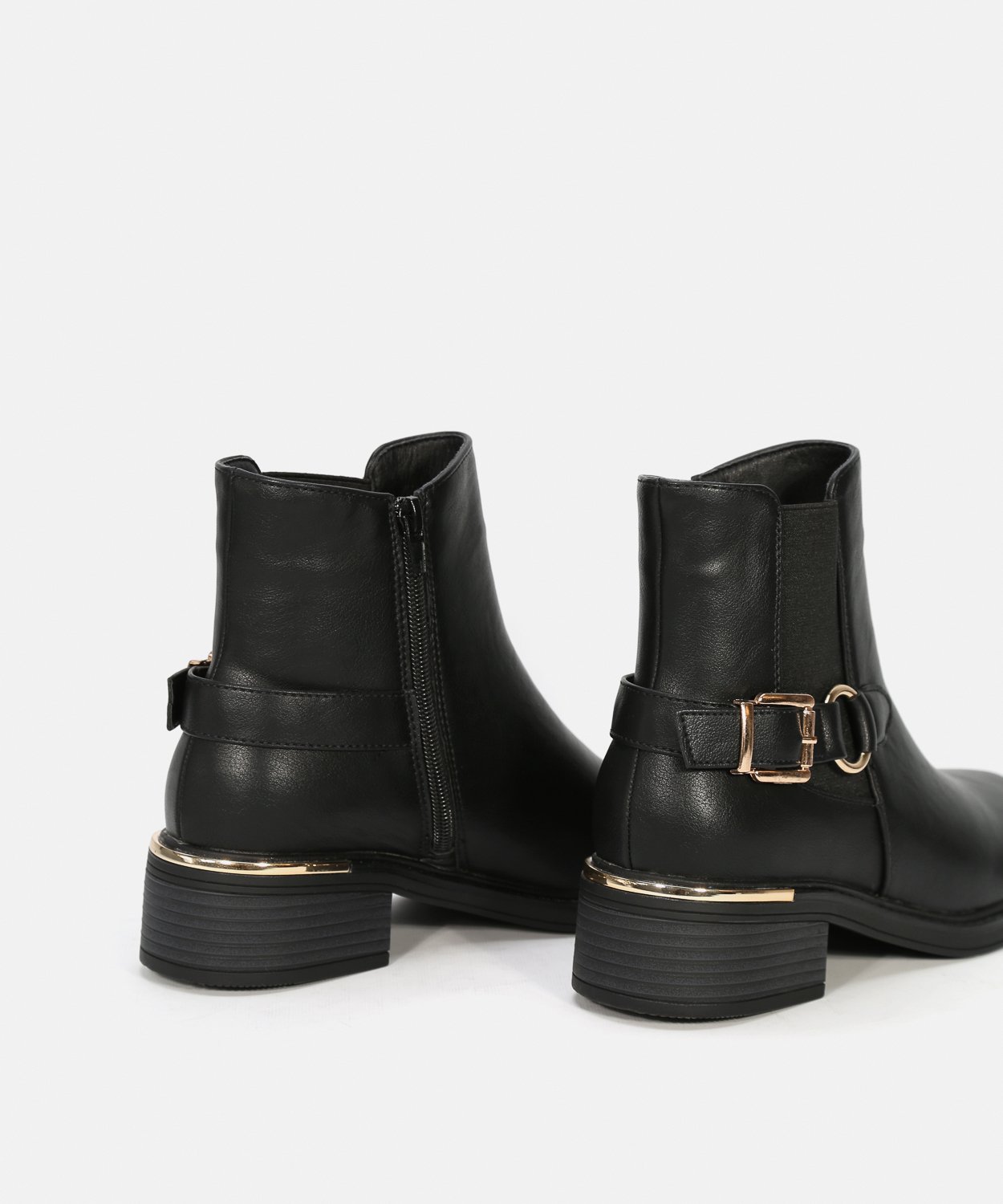 Botines planos detalles  image number null